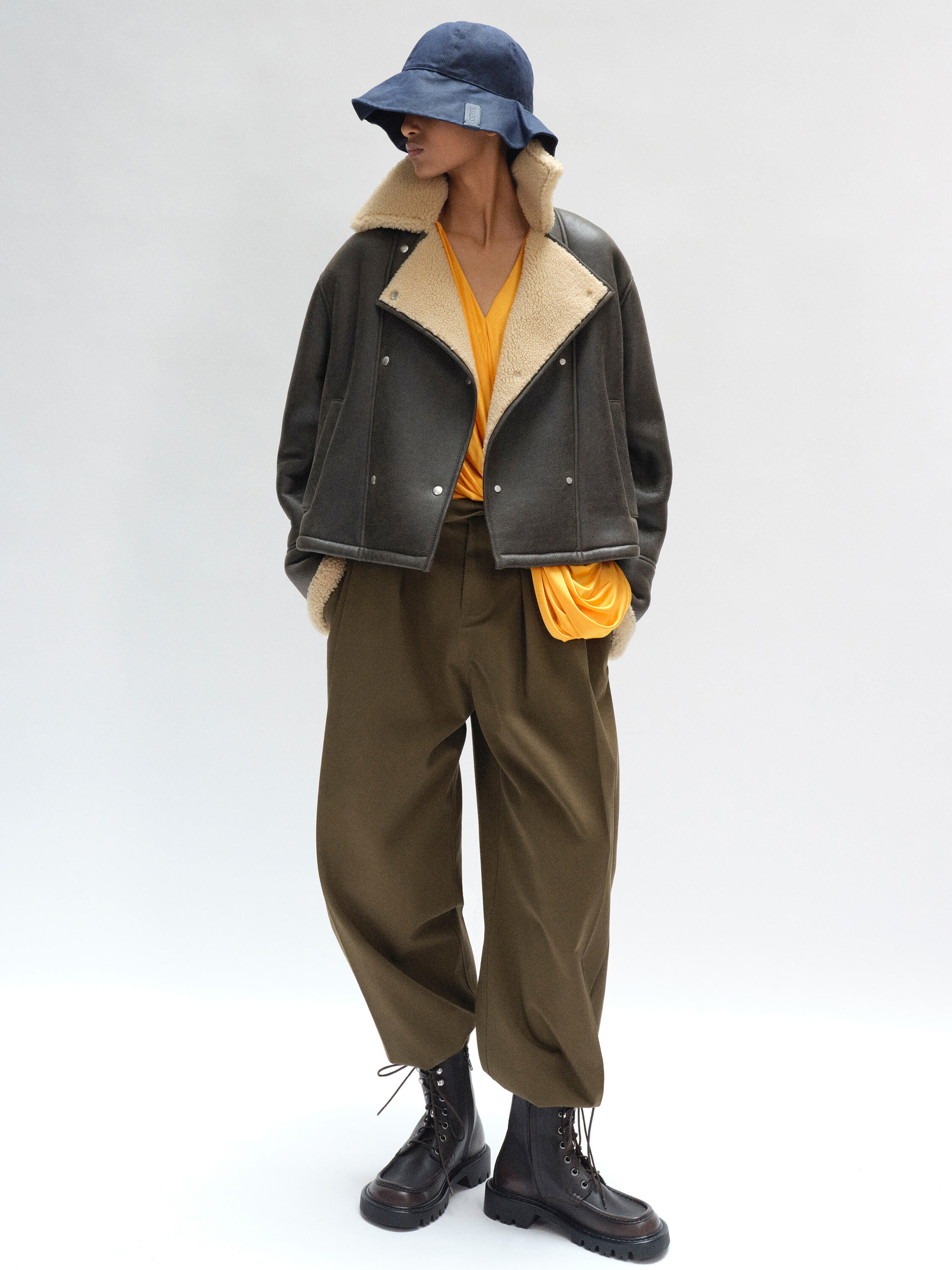 ロエベ公式オンラインストア｜LOEWE - LOEWE Japan official website